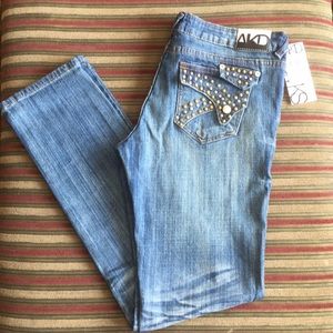 NWT Akademiks Jeans